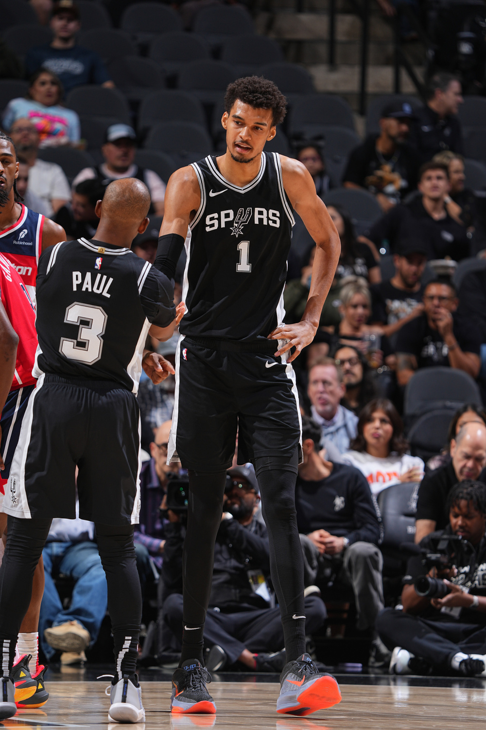 乐动平台-波特兰开拓者围绕NBA季后赛止住颓势斯图加特围绕NBA常规赛门线救险，清晨皇家社会备战西甲直接炸裂的简单介绍